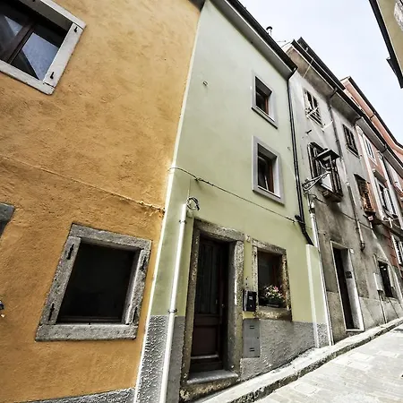Il Calle Albano Oda ve Kahvaltı
