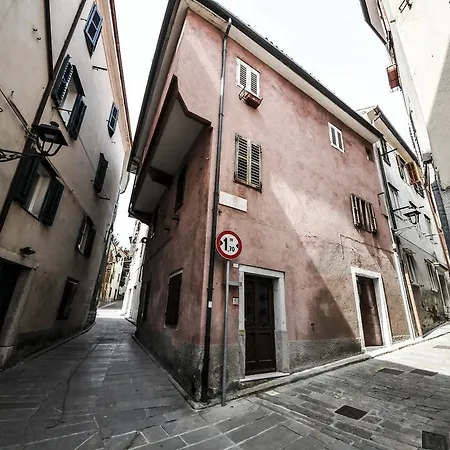 Oda ve Kahvaltı Il Calle Albano *