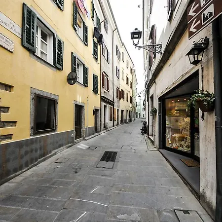 Il Calle Albano * Múggia
